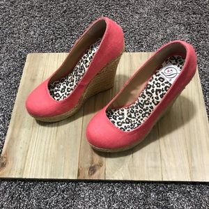Pink size 7 wedges